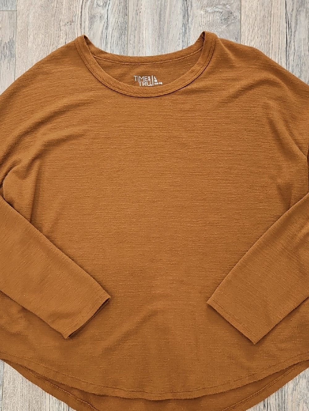 Time and Tru Womens Long Sleeve Crewneck Shirt - Brown